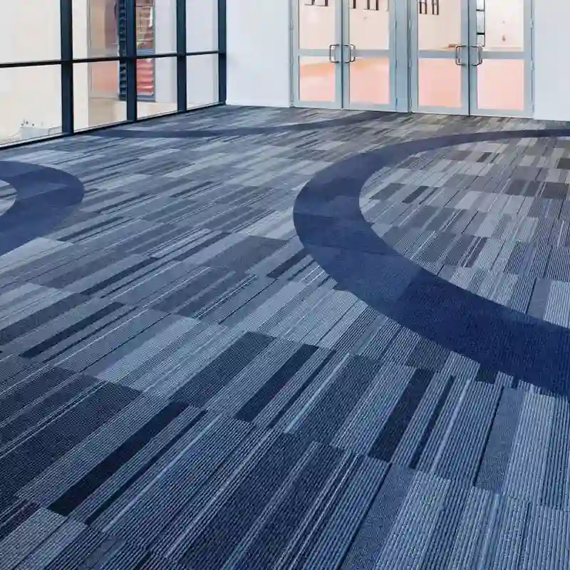 Alfombra Modular Sanitaria en Zona Dorada, Puebla Venta e instalación de alfombra modular antibacteriana para consultorios y hospitales en la Zona Dorada de Puebla, con certificación para uso sanitario y fácil reposición.