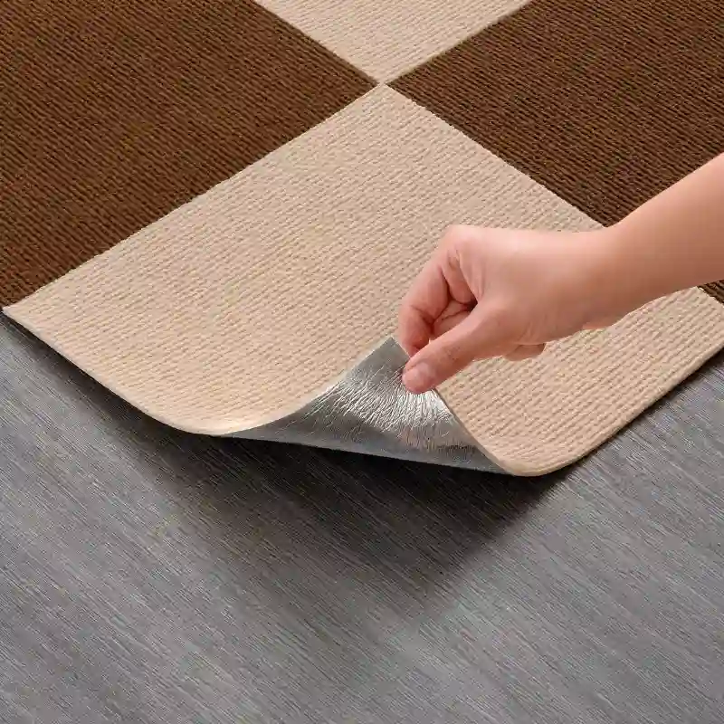 Venta de Alfombra Modular con Stock en Puebla y Amozoc Muestrario de venta de alfombra modular en Puebla y Amozoc, con programa Quick Ship para entrega inmediata en proyectos corporativos de gran escala.
